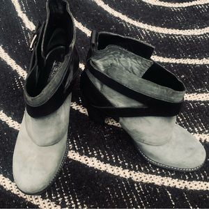 BELLE | SIGERSON MORRISON | BOOTIES | SAGE GREEN | BLACK | SZ8B | EUC